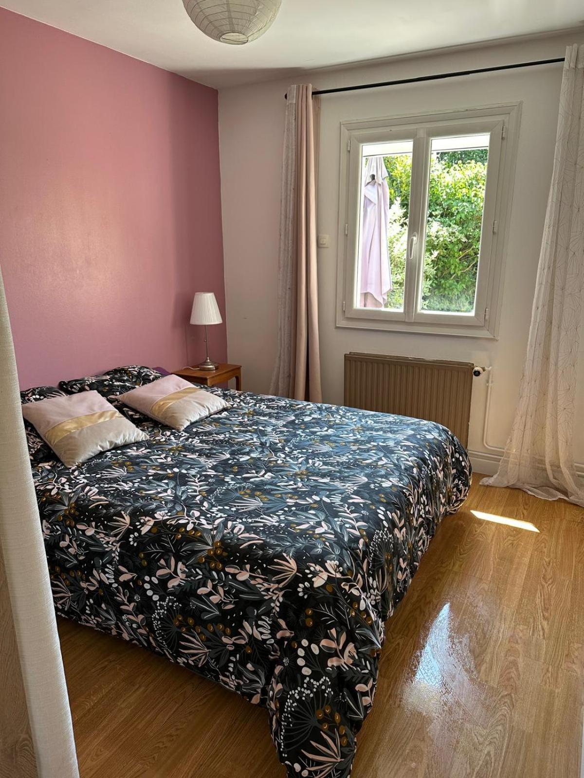 Maison Proche Du Circuit Des 24h Hébergement de vacances *